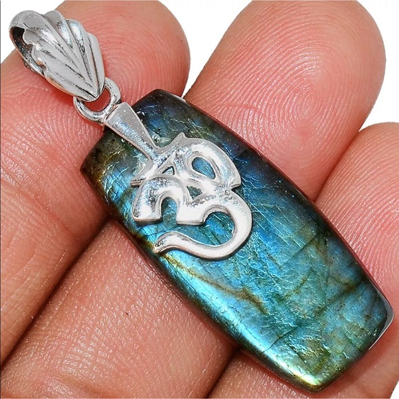 Other - Silver and labradorite OM Pendant
